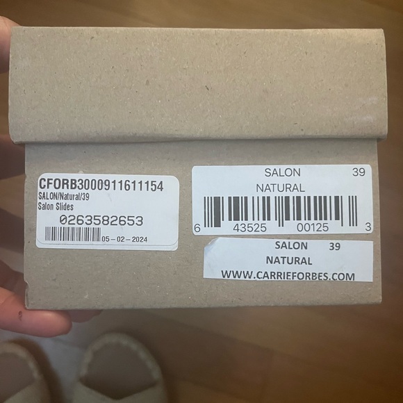 Carrie Forbes Salon Slides - Picture 13 of 14